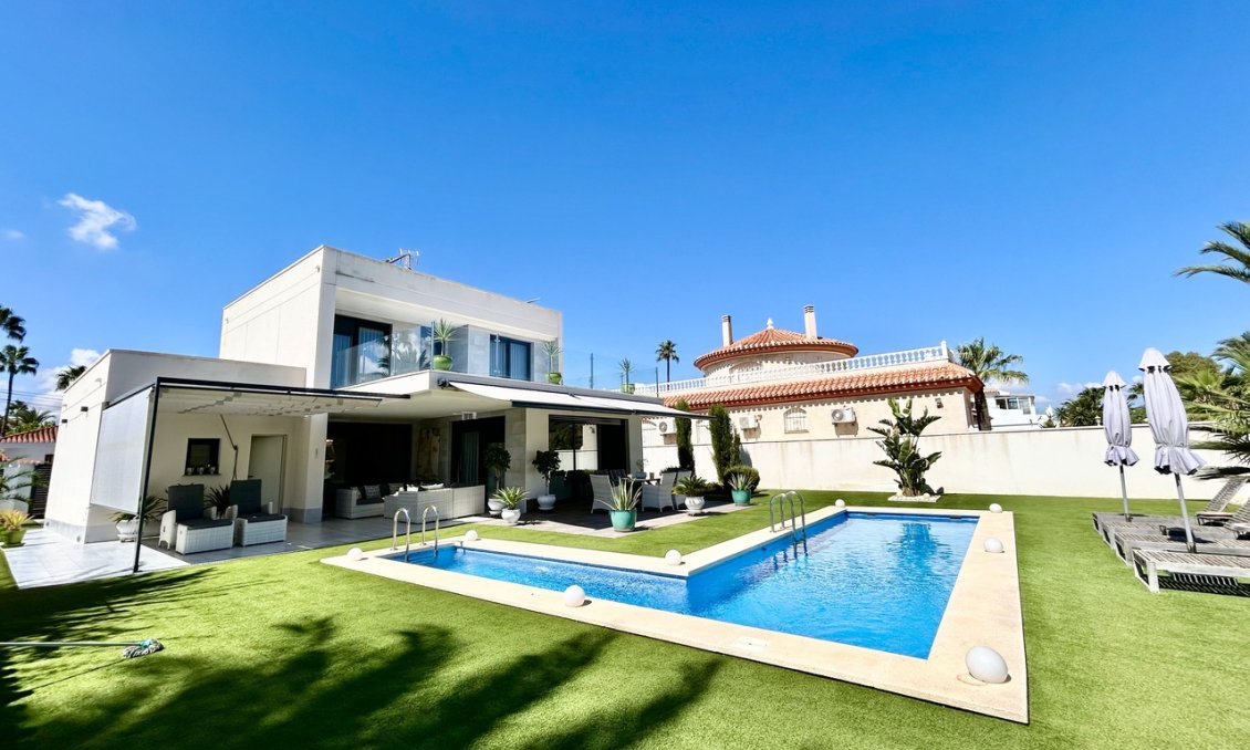 Segunda mano - Villa -
Los Urrutias - Costa Calida