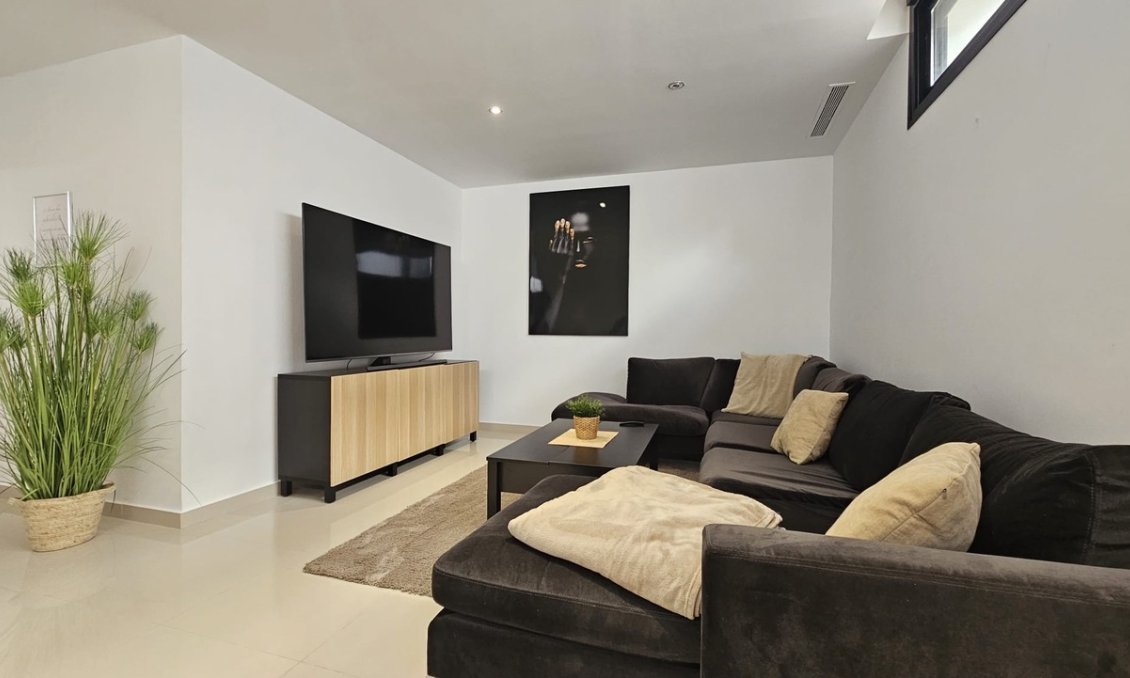 Segunda mano - Villa -
Villamartin - Costa Blanca