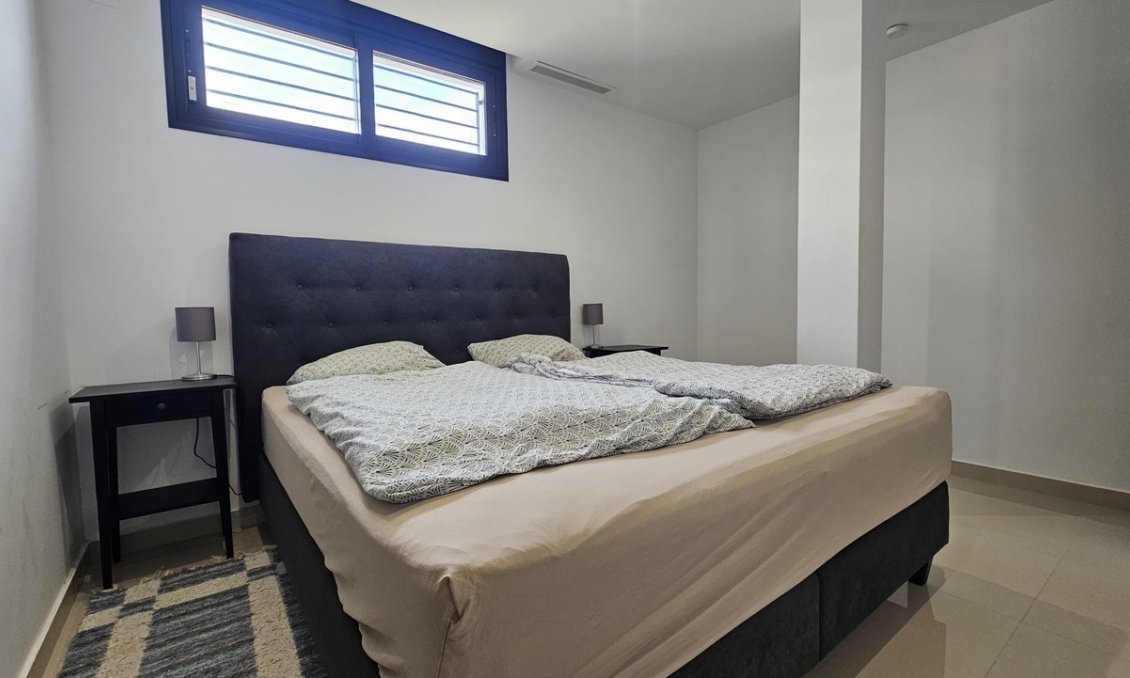 Segunda mano - Villa -
Villamartin - Costa Blanca