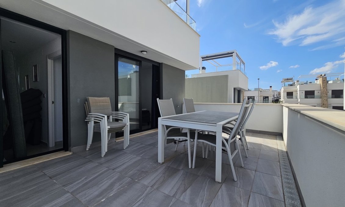 Segunda mano - Villa -
Villamartin - Costa Blanca