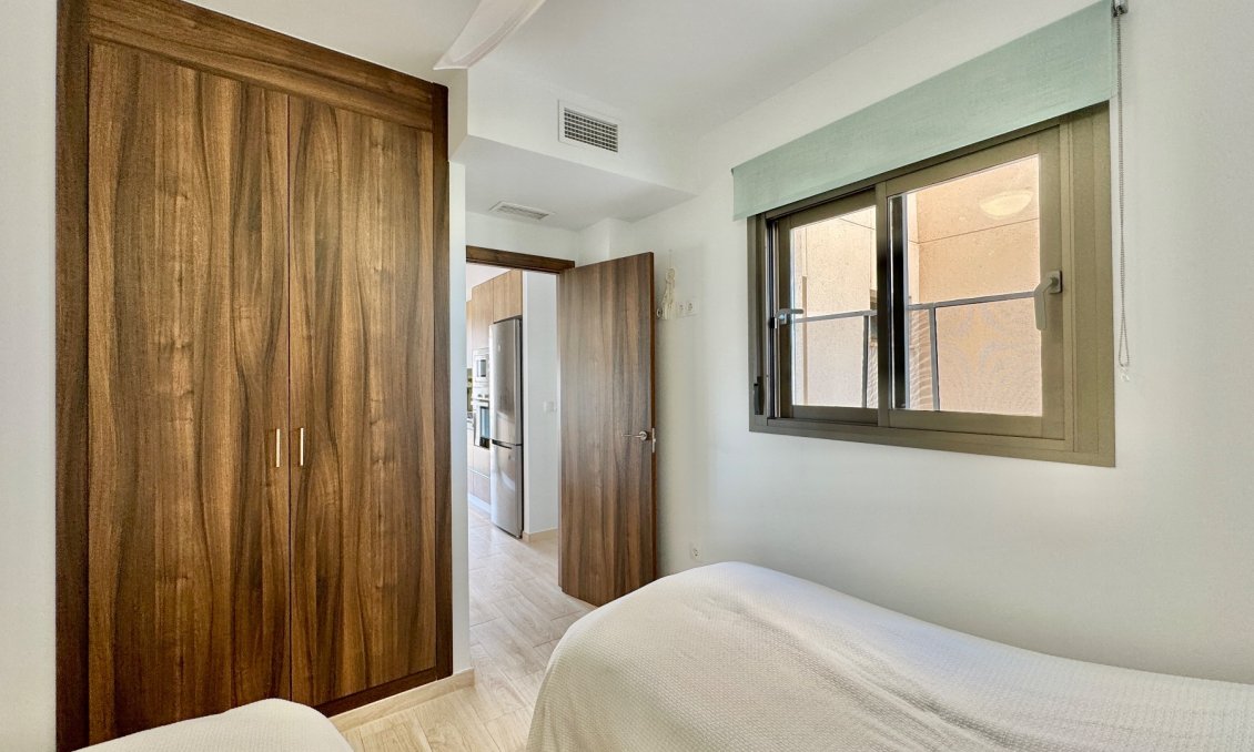 Segunda mano - Apartamento -
Orihuela - Inland