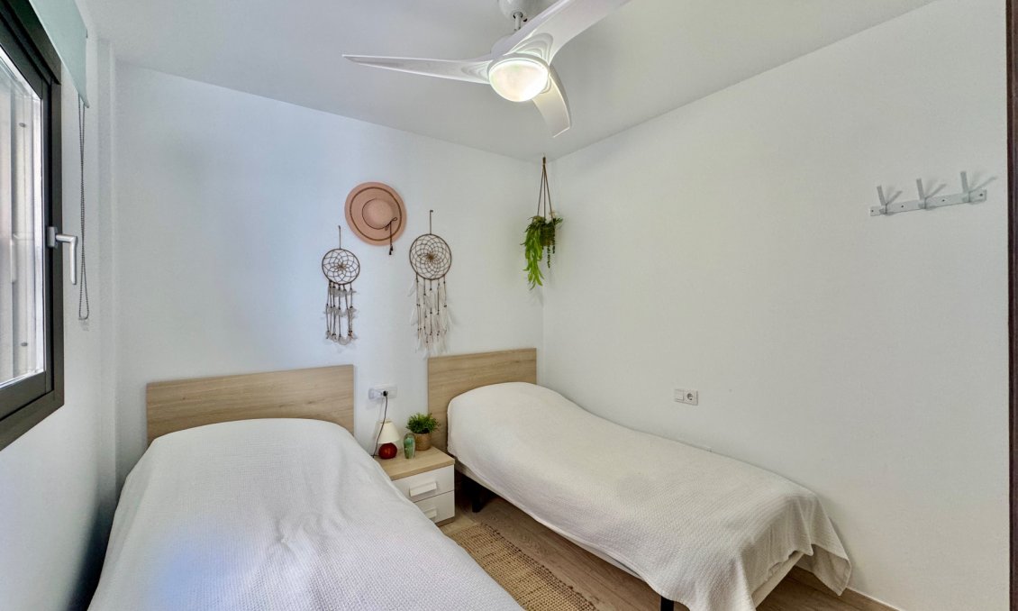 Segunda mano - Apartamento -
Orihuela - Inland