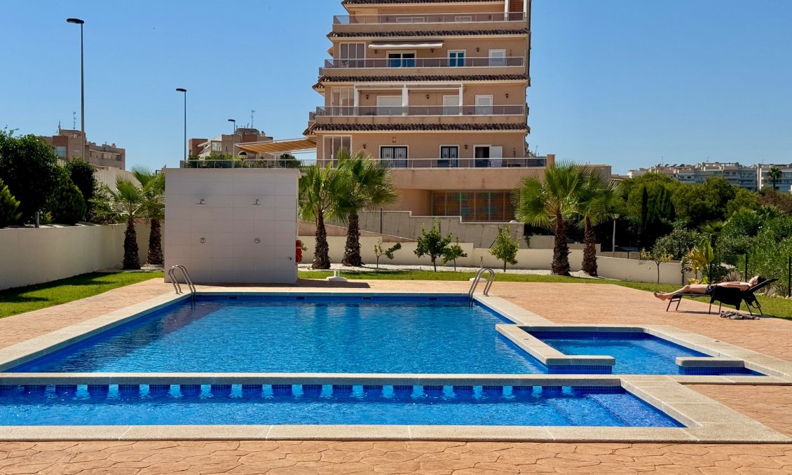 Segunda mano - Apartamento -
Orihuela - Inland