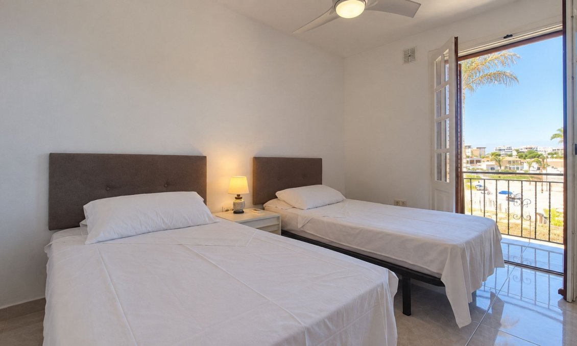 Wiederverkauf - Wohnung -
Orihuela Costa - Costa Blanca