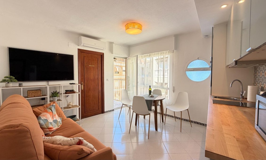Wiederverkauf - Wohnung -
Torrevieja - Habaneras