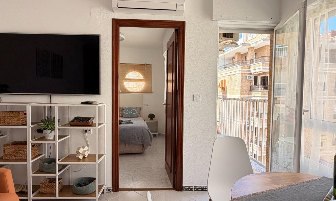 Wiederverkauf - Wohnung -
Torrevieja - Habaneras