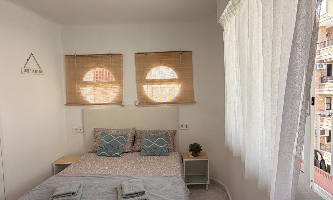 Wiederverkauf - Wohnung -
Torrevieja - Habaneras