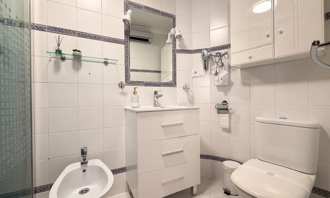 Wiederverkauf - Wohnung -
Torrevieja - Habaneras