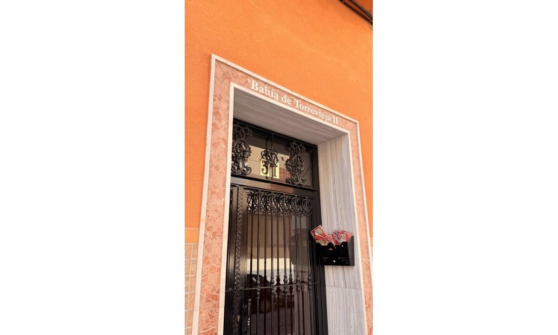 Wiederverkauf - Wohnung -
Torrevieja - Habaneras