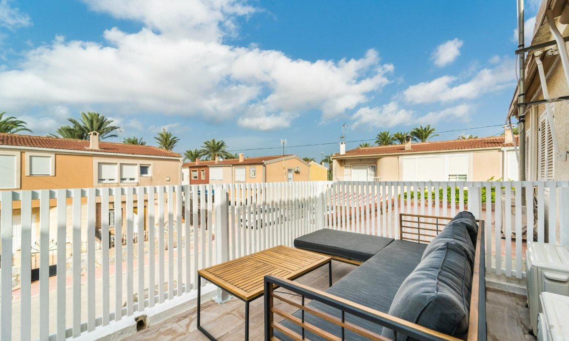 Segunda mano - Duplex -
Torrevieja - Playa De Los Naufragos