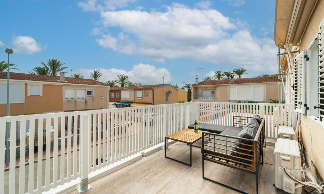 Segunda mano - Duplex -
Torrevieja - Playa De Los Naufragos