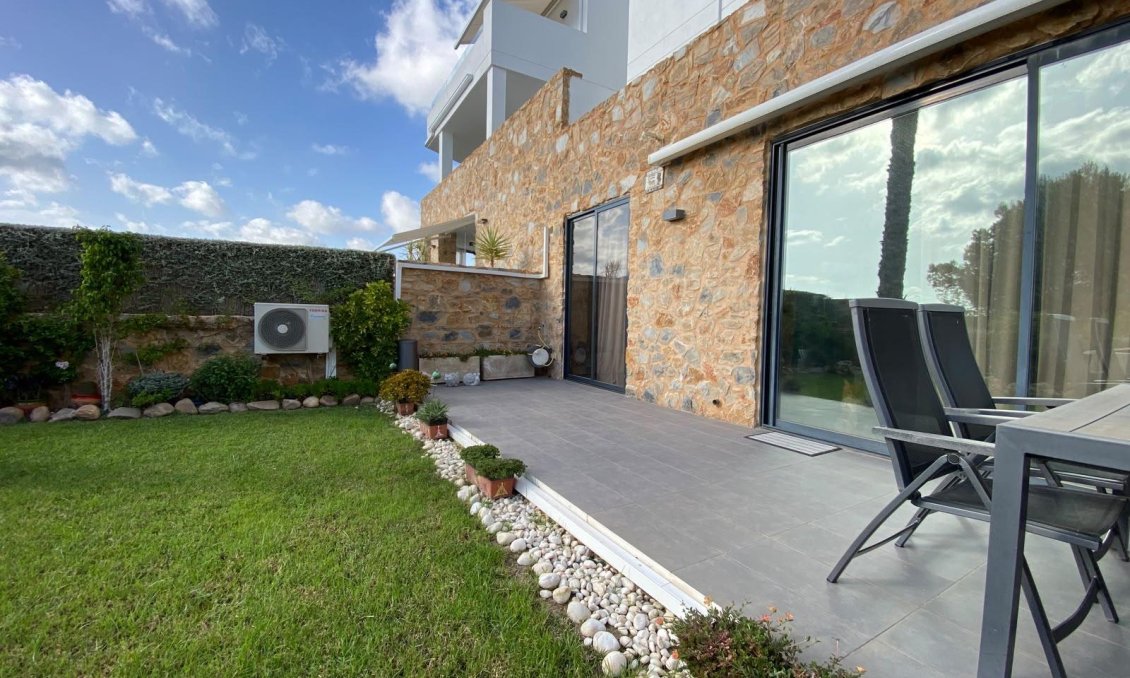 Wiederverkauf - Bungalow -
Orihuela Costa - Las Ramblas