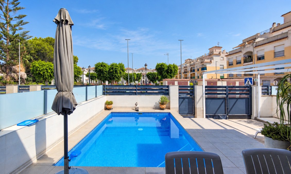 Segunda mano - Villa -
Formentera del Segura - Costa Blanca