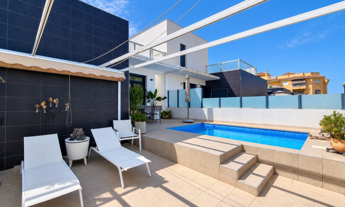 Segunda mano - Villa -
Formentera del Segura - Costa Blanca