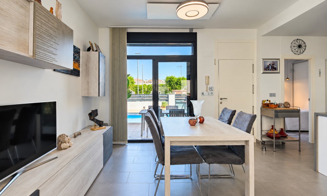 Segunda mano - Villa -
Formentera del Segura - Costa Blanca