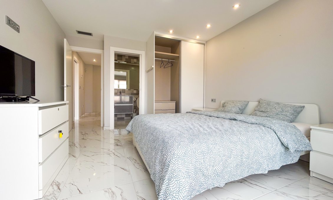 Segunda mano - Villa -
Villamartin - Costa Blanca