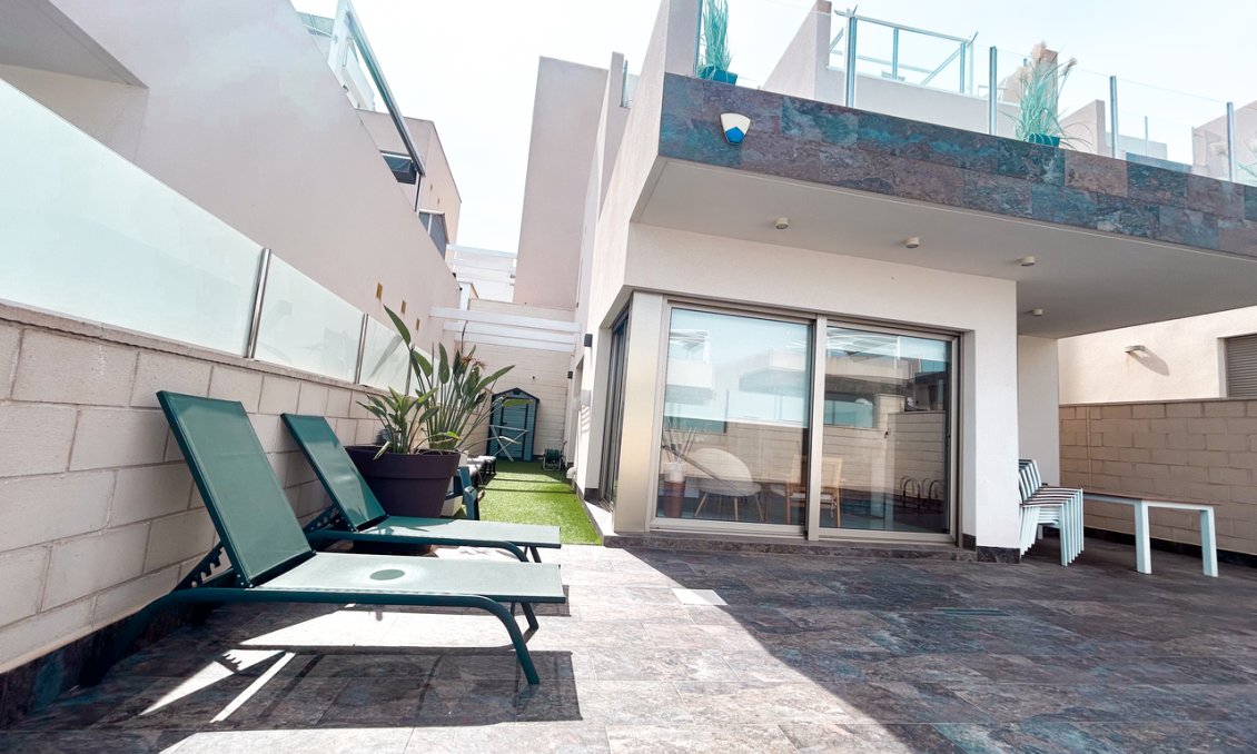 Segunda mano - Villa -
Villamartin - Costa Blanca