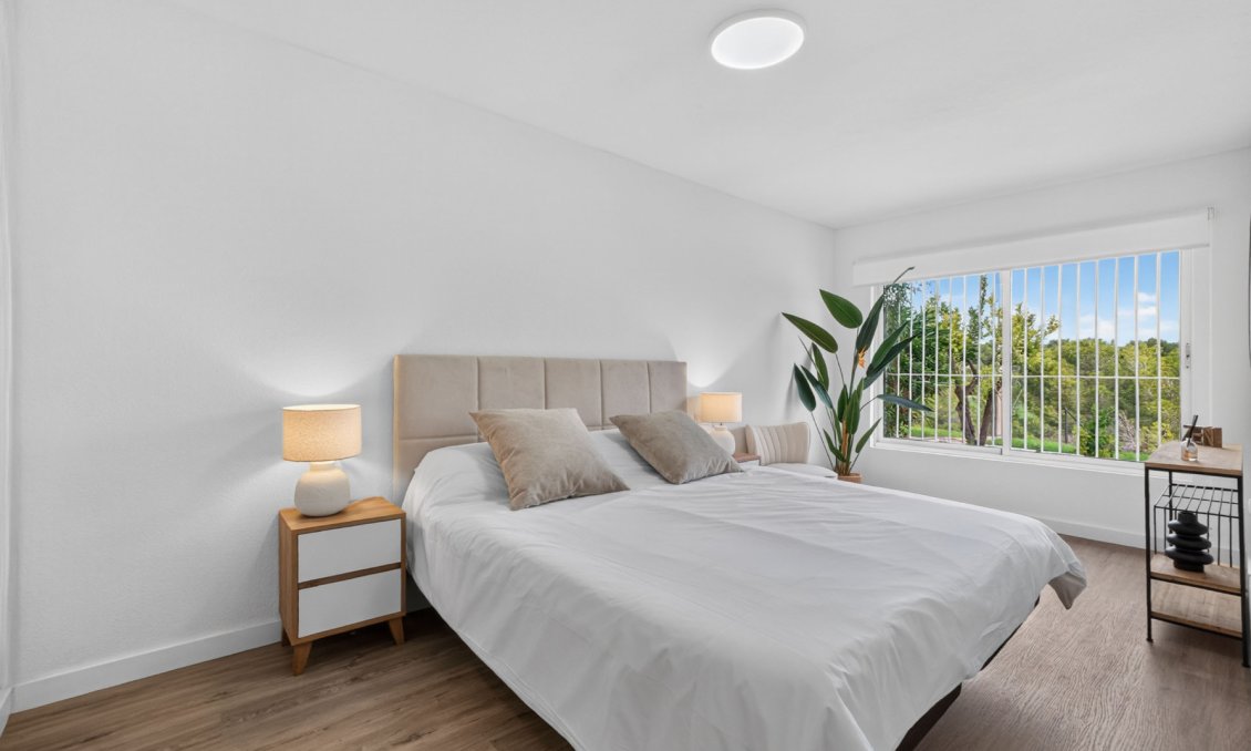 Resale - Bungalow -
Orihuela Costa - Costa Blanca