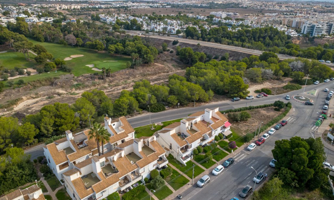 Resale - Bungalow -
Orihuela Costa - Costa Blanca
