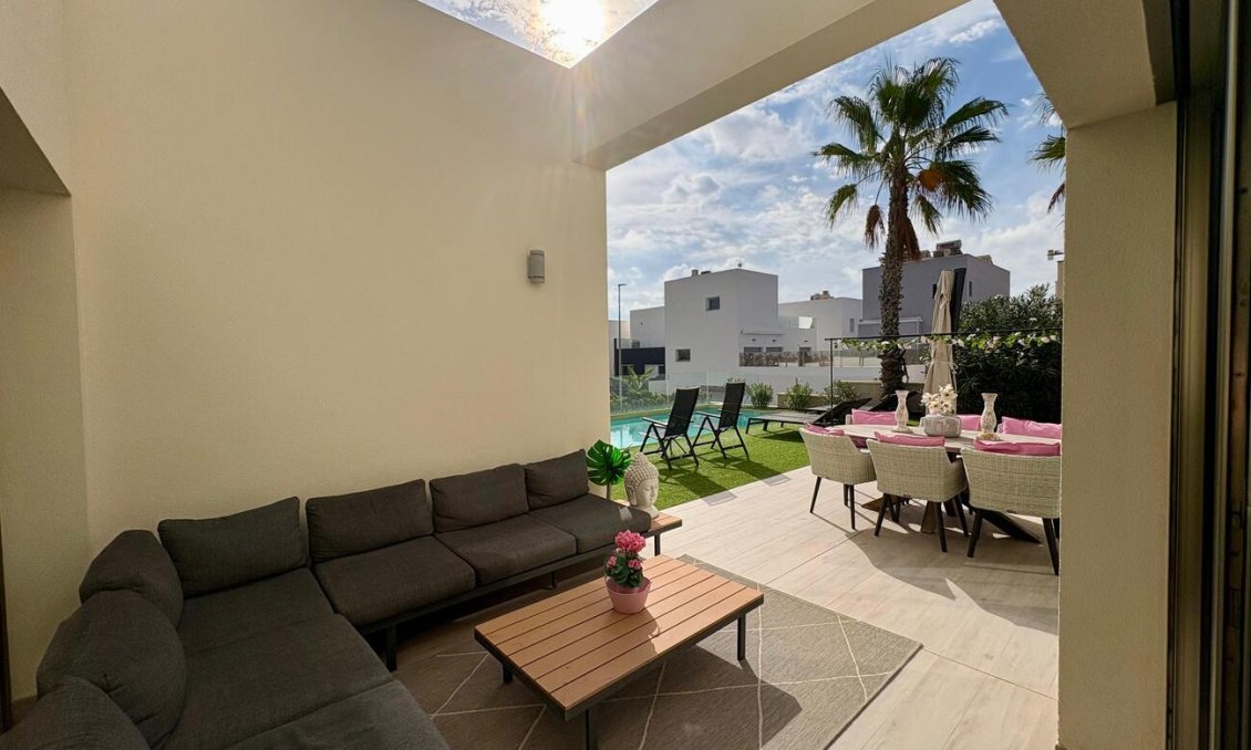 Segunda mano - Villa -
Benijofar - Costa Blanca