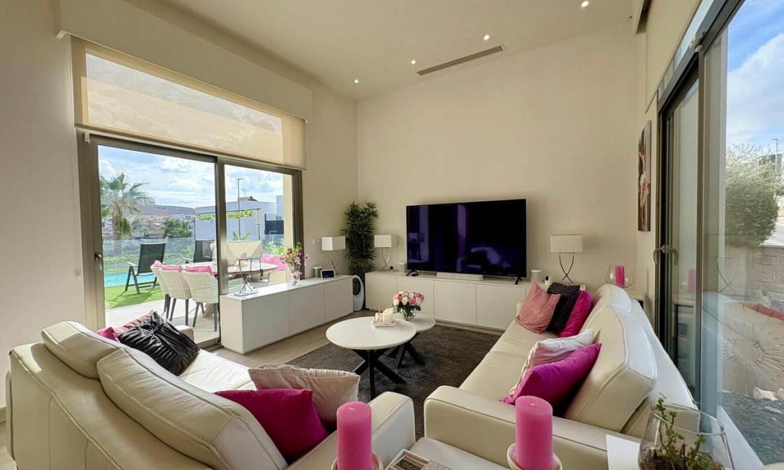 Segunda mano - Villa -
Benijofar - Costa Blanca