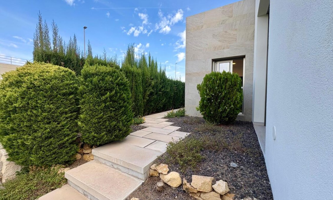 Segunda mano - Villa -
Benijofar - Costa Blanca