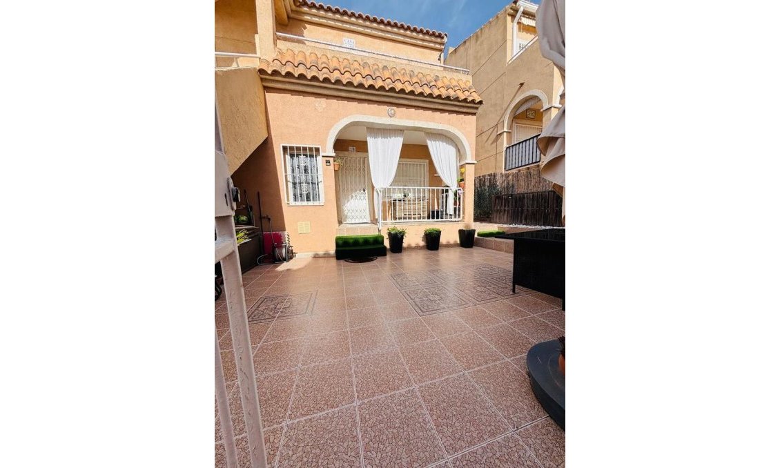 Resale - Apartment -
Orihuela Costa - Costa Blanca