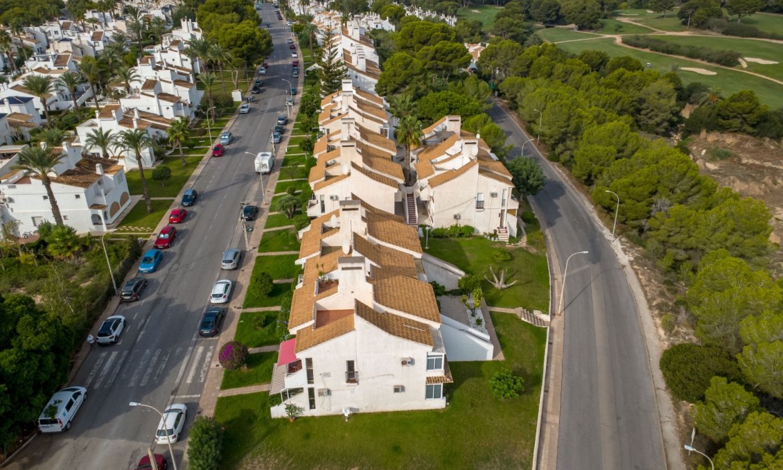 Resale - Bungalow -
Orihuela - Inland
