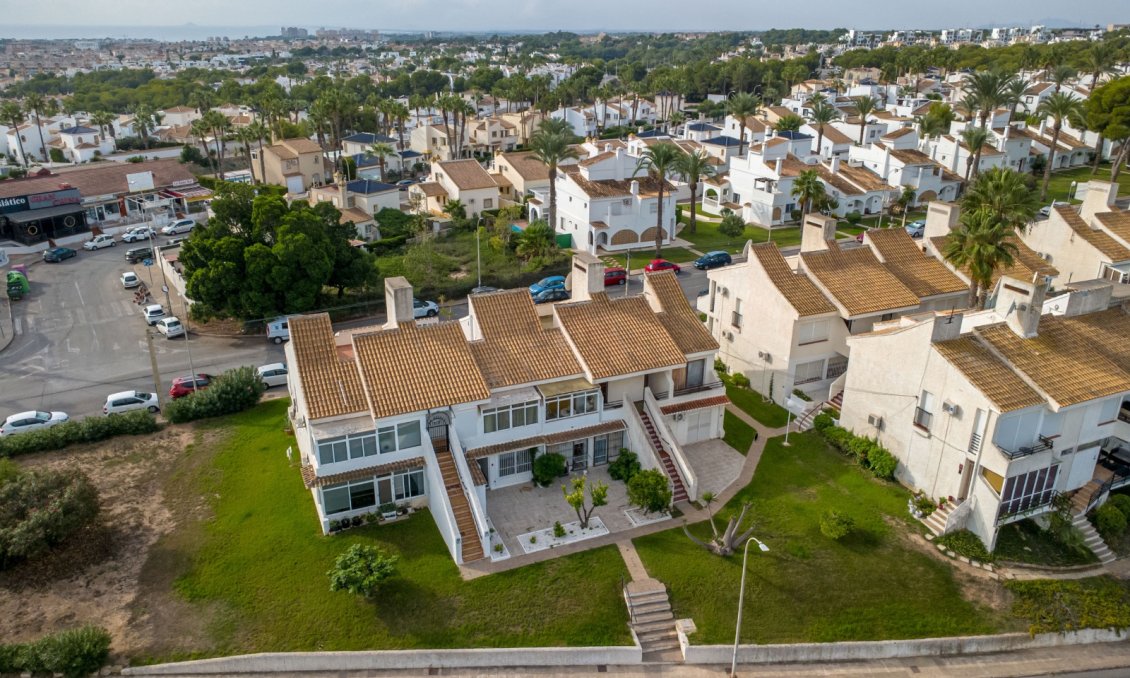 Resale - Bungalow -
Orihuela - Inland
