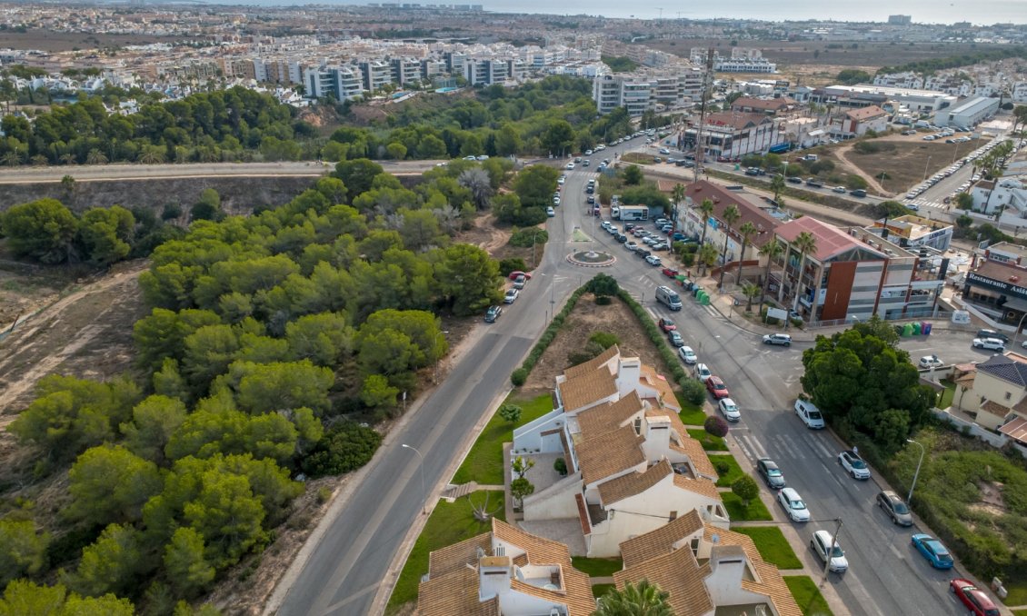 Resale - Bungalow -
Orihuela - Inland