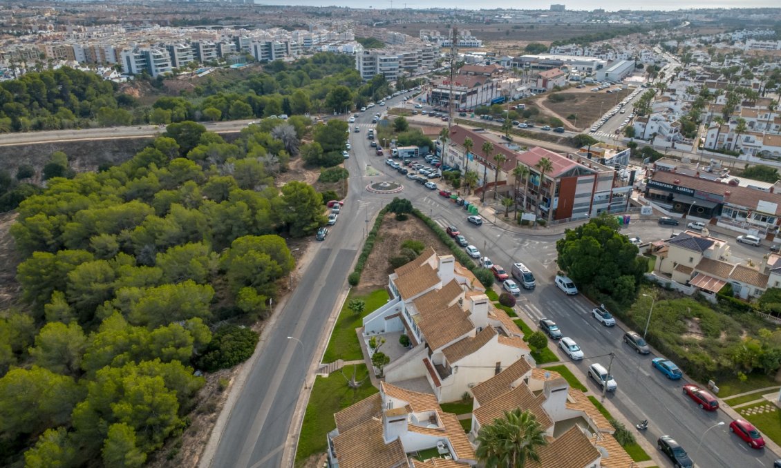 Resale - Bungalow -
Orihuela - Inland
