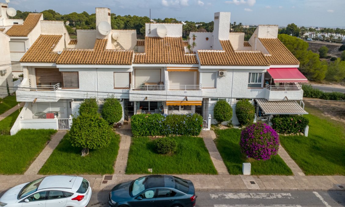 Resale - Bungalow -
Orihuela - Inland