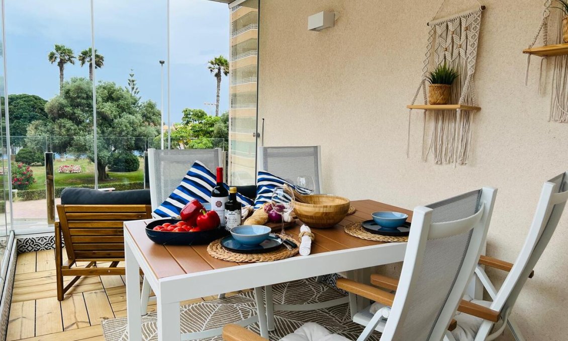Segunda mano - Apartamento -
Torrevieja - La Mata