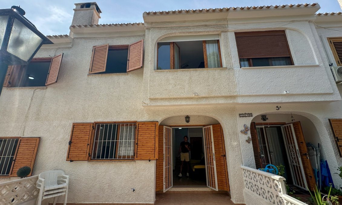 Segunda mano - Adosado -
Orihuela Costa - Costa Blanca