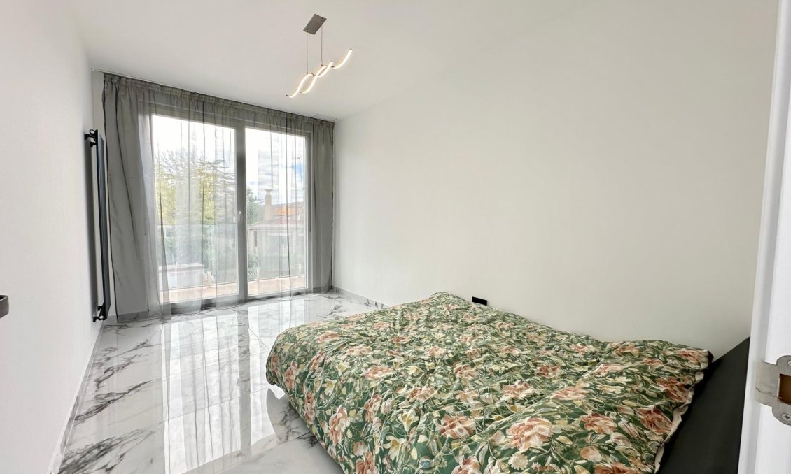 Revente - Villa -
Petrer - Inland