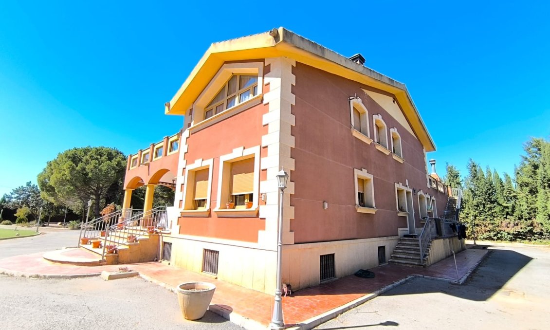 Wiederverkauf - Villa -
Yecla - Inland