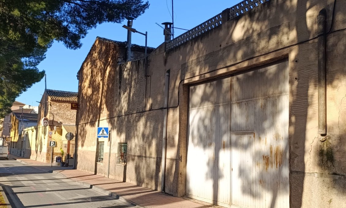 Revente - Maison de ville -
Pinoso - Inland