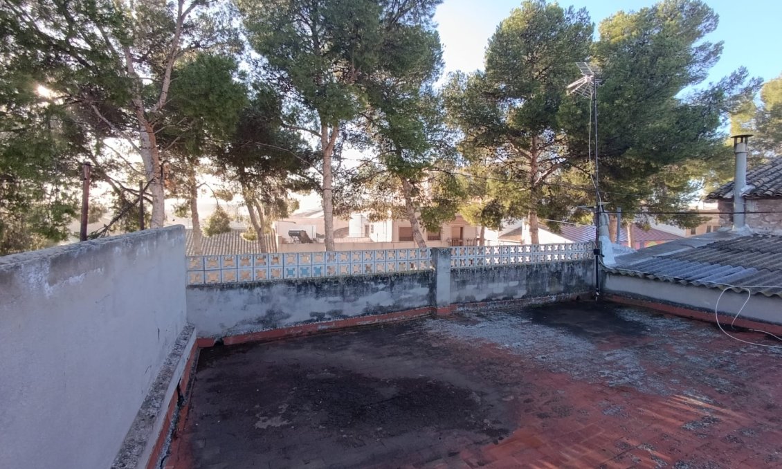 Revente - Maison de ville -
Pinoso - Inland