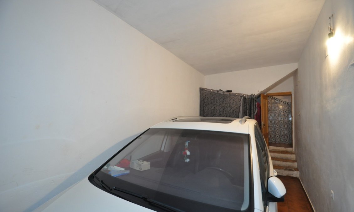 Revente - Maison de ville -
Pinoso - Inland
