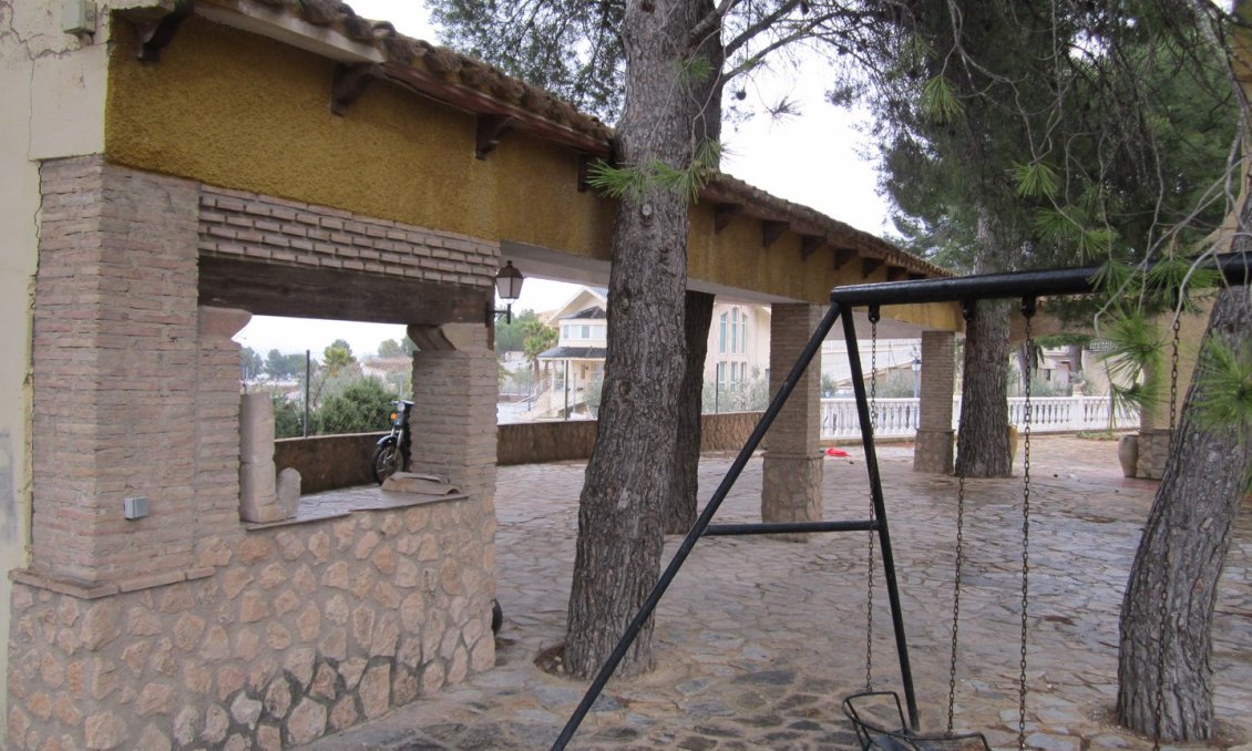 Segunda mano - Villa -
Yecla - Inland