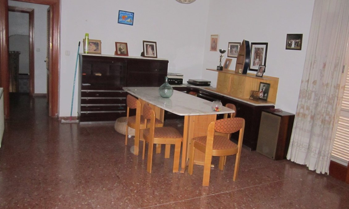 Segunda mano - Villa -
Yecla - Inland