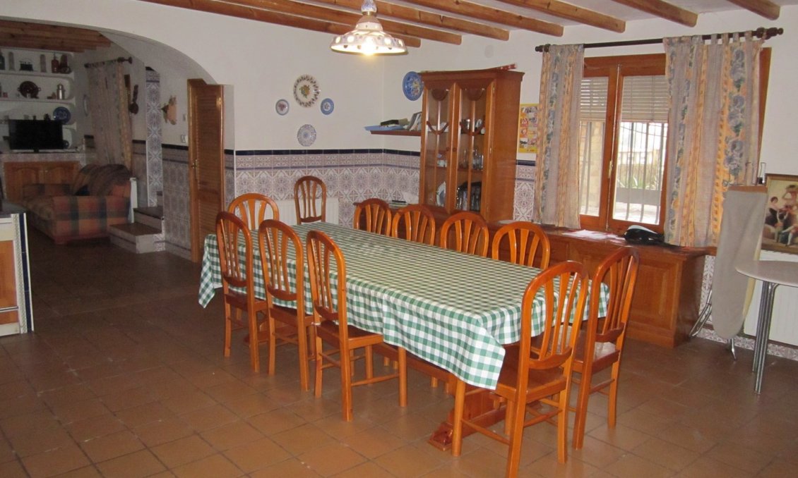 Segunda mano - Villa -
Yecla - Inland