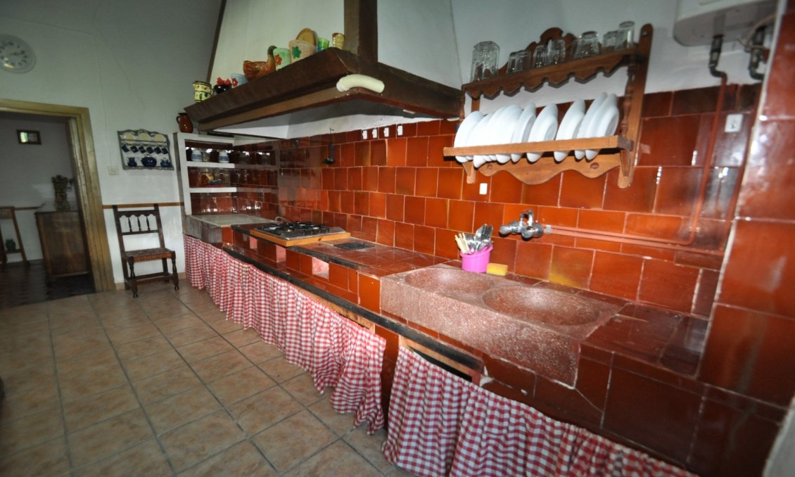 Wiederverkauf - Villa -
Fortuna - Inland
