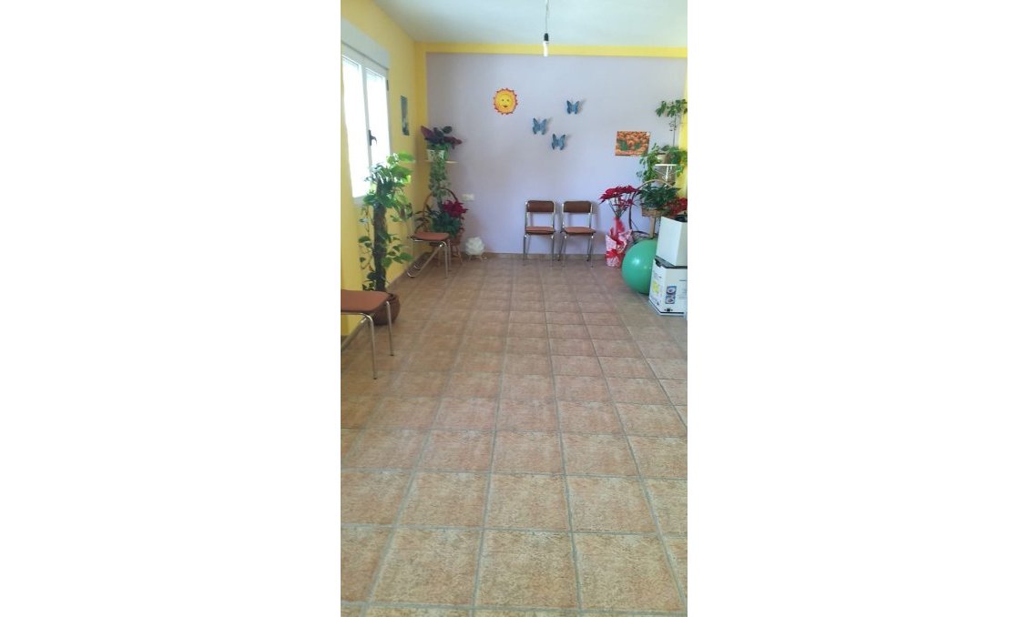 Revente - Maison de ville -
Pinoso - Inland