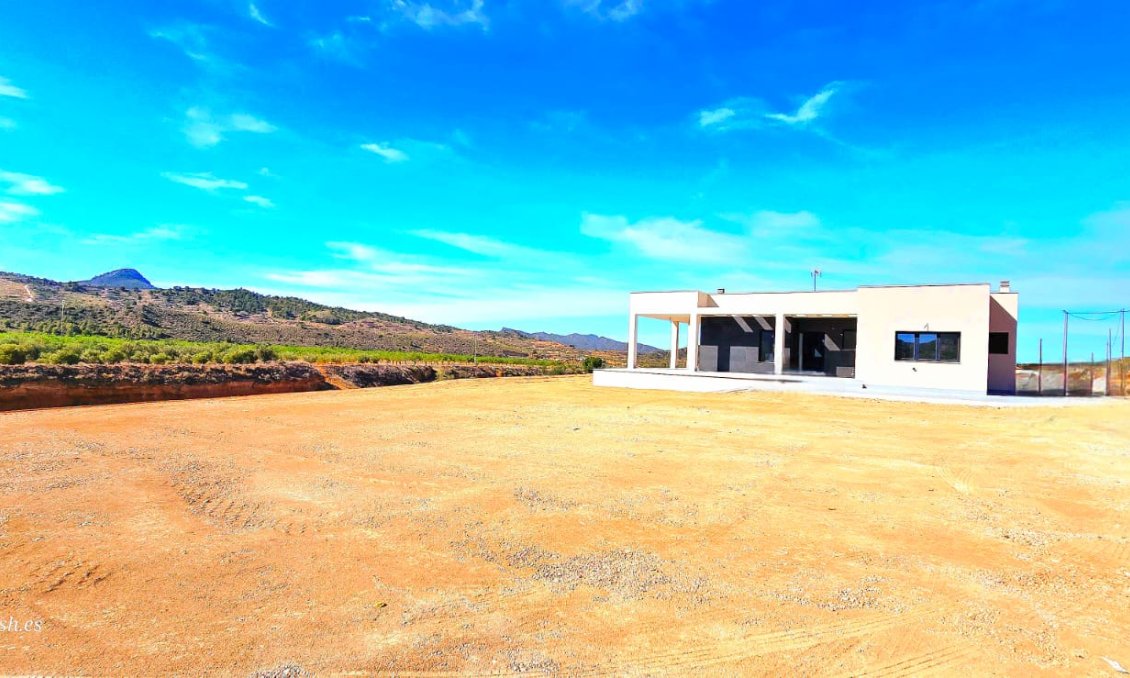 Revente - Villa -
Macisvenda - Inland