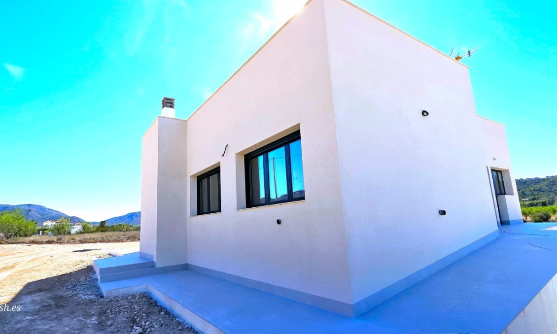 Revente - Villa -
Macisvenda - Inland