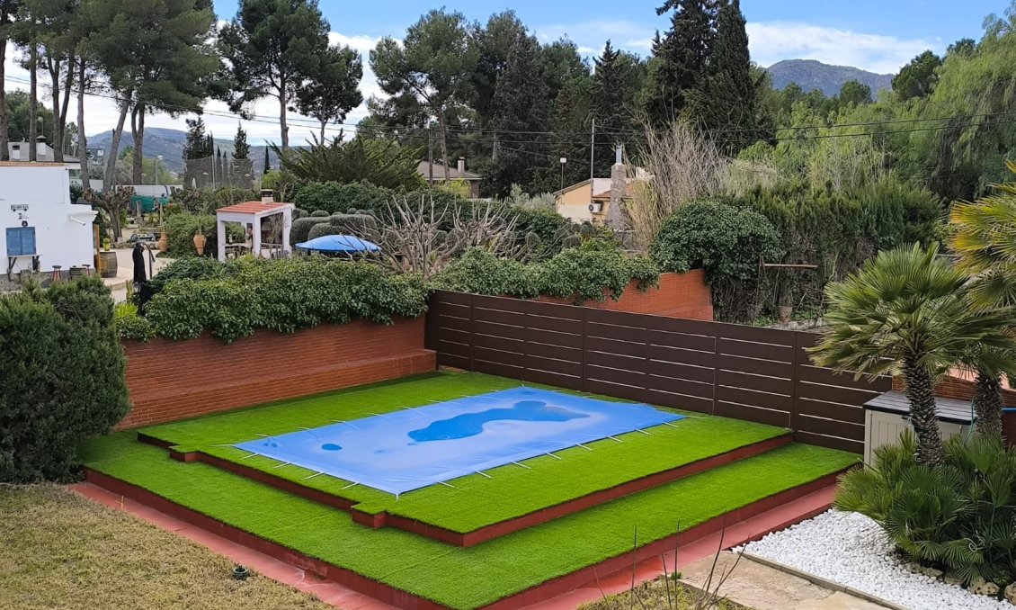 Revente - Villa -
Sax - Inland