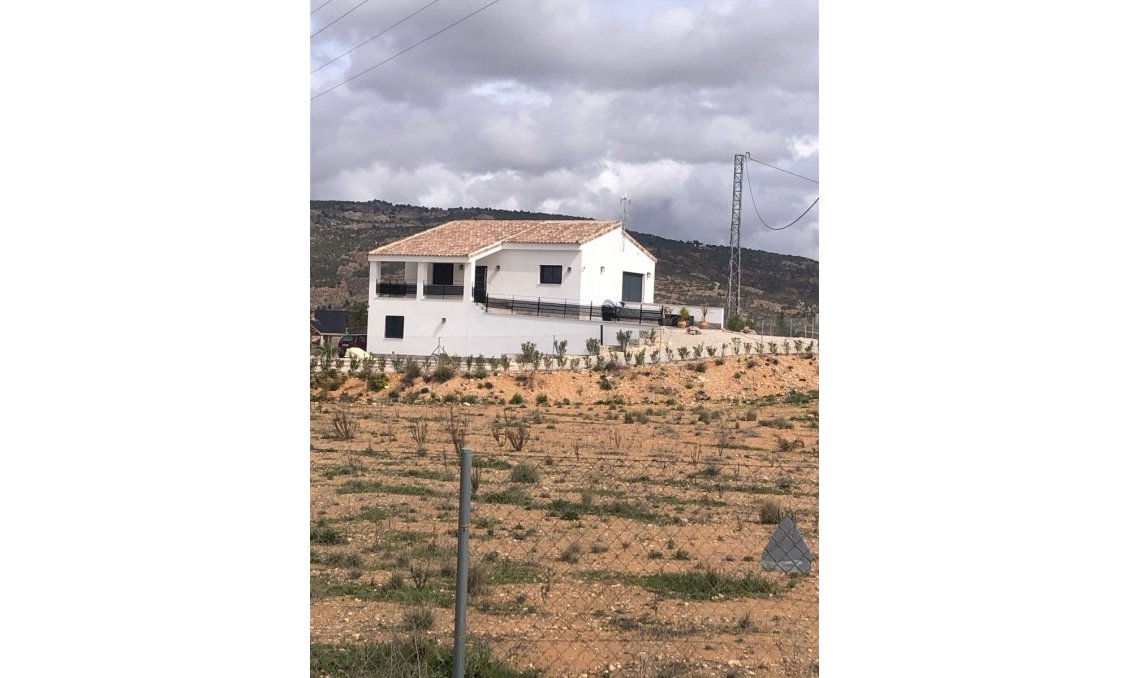 Wiederverkauf - Villa -
Pinoso - Inland