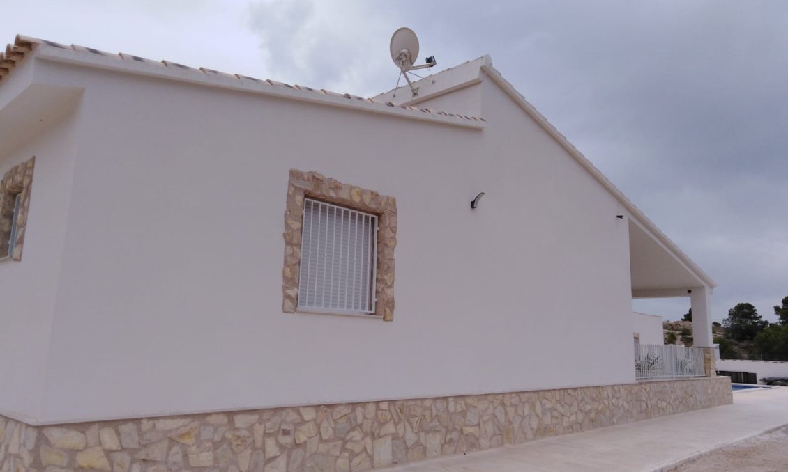 Resale - Villa -
La Romana - Inland