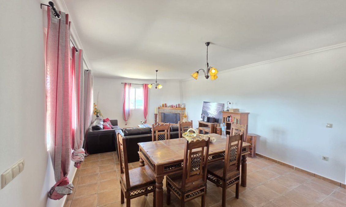 Wiederverkauf - Villa -
Monóvar/Monóver - Inland